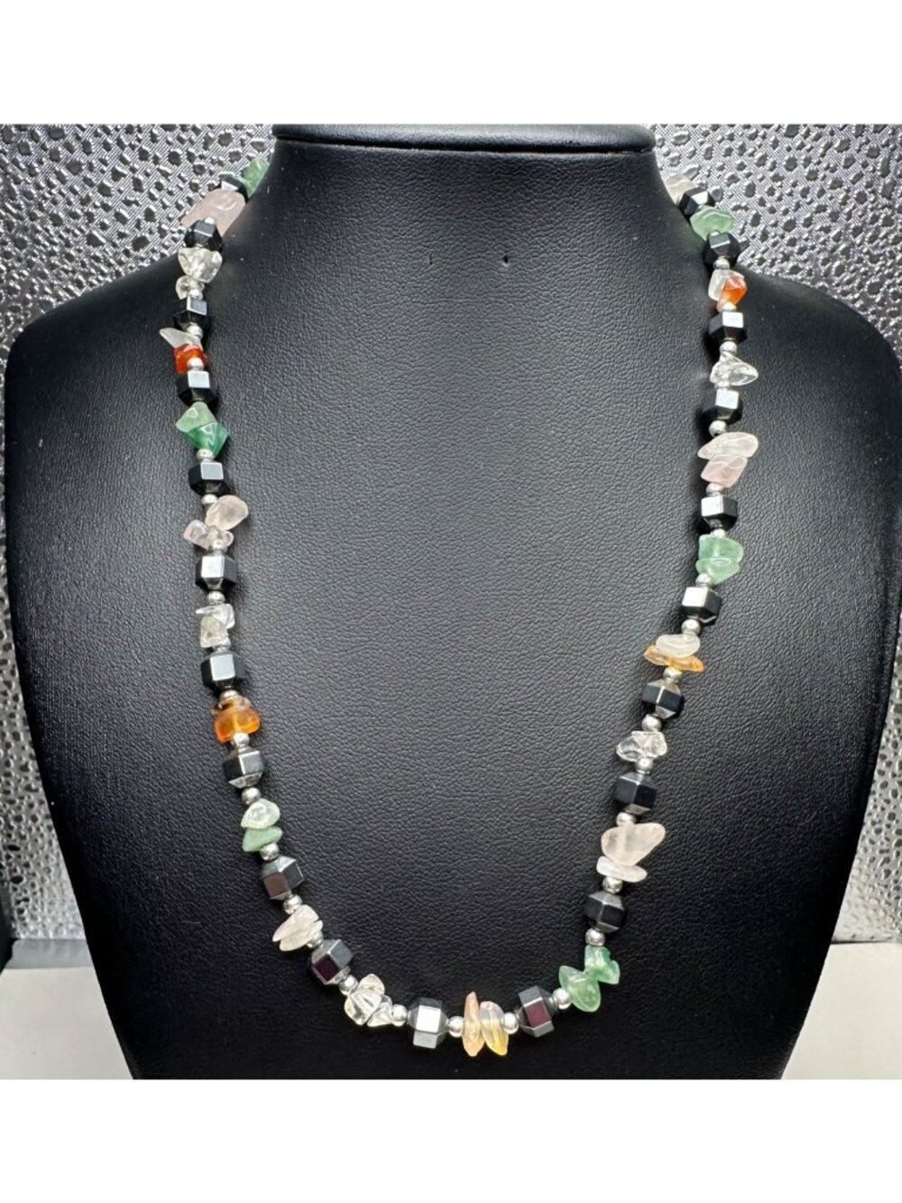 Necklace Women Multicolor Chip Stone Hematite Barrel Clasp 18" Long